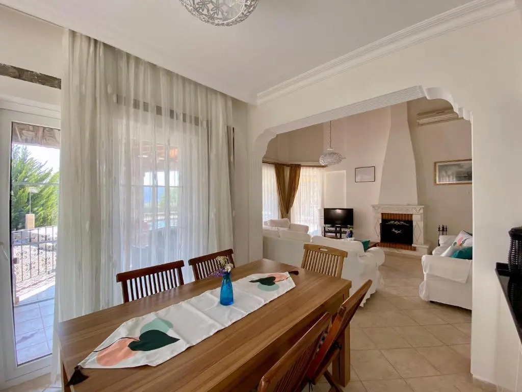 4 Bedroom - 3 Bathroom - 8 Person, Private Pool - Private 1000m2 Garden, DETACHED Villas, Unlimited WiFi - Free Parking