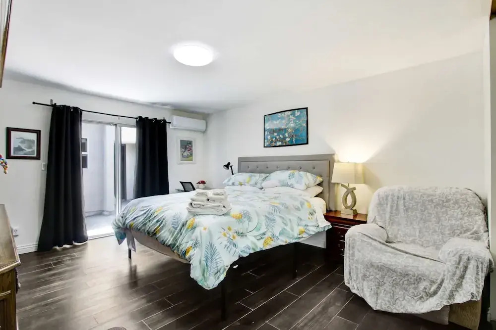 Sunny Azusa Hideaway Near APU Trails Easy LA Access