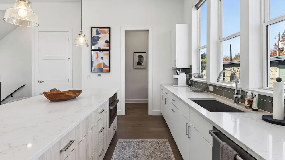 Rooftop Living in Central Austin Near UT, Dining & Music Concordia Retreat by Avantstay