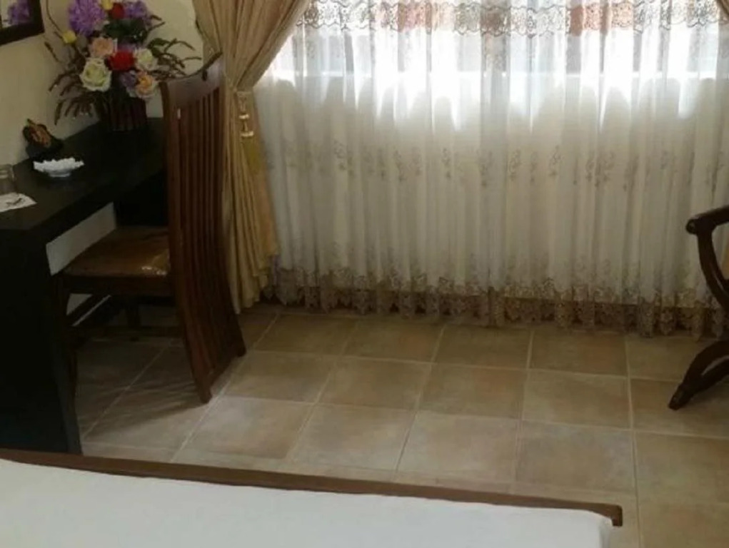Maple Leaf Villa