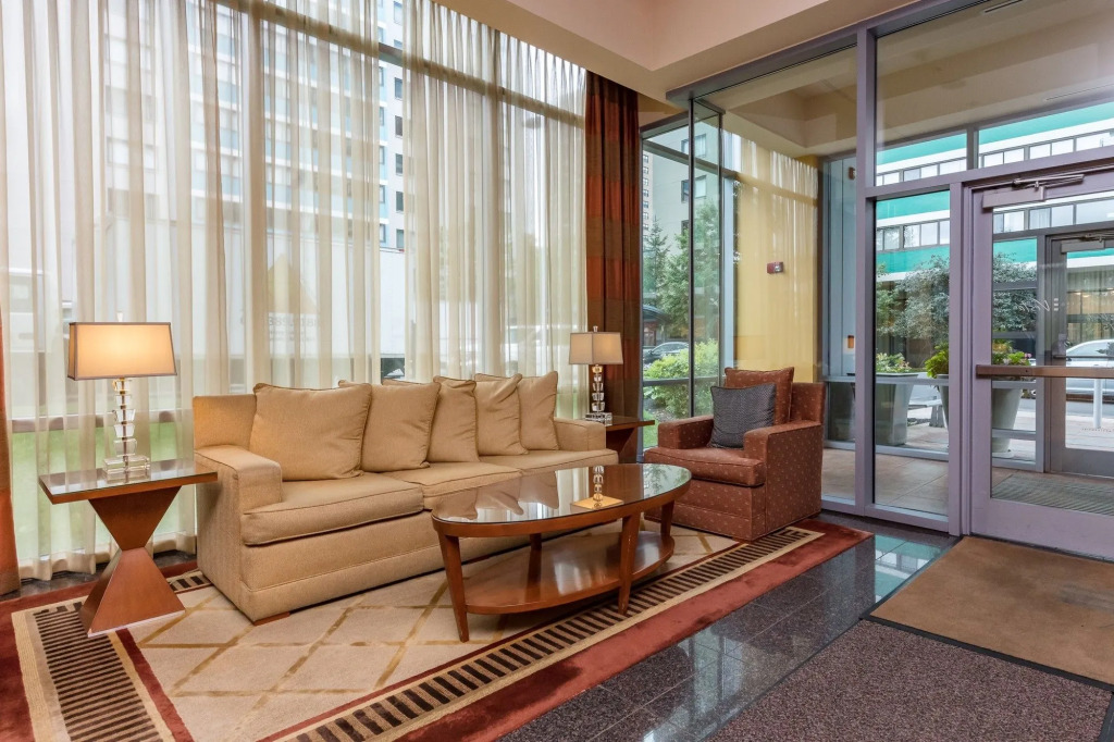 Global Luxury Suites at West End
