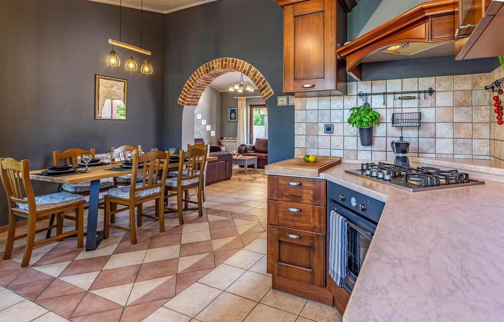 Stunning Home in Medulin With Wifi and 4 Bedrooms