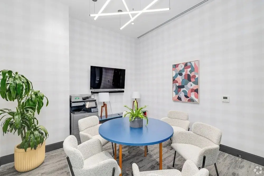 Luxury Apartments by Hyatus at Central Philly