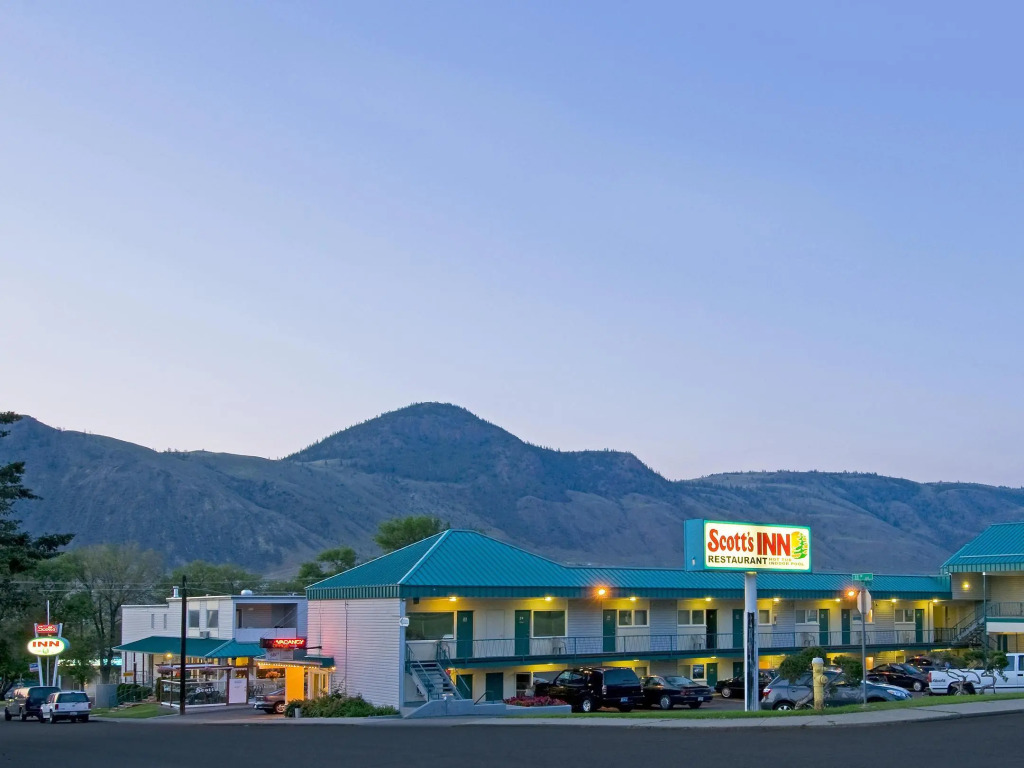 Scotts Inn & Suites