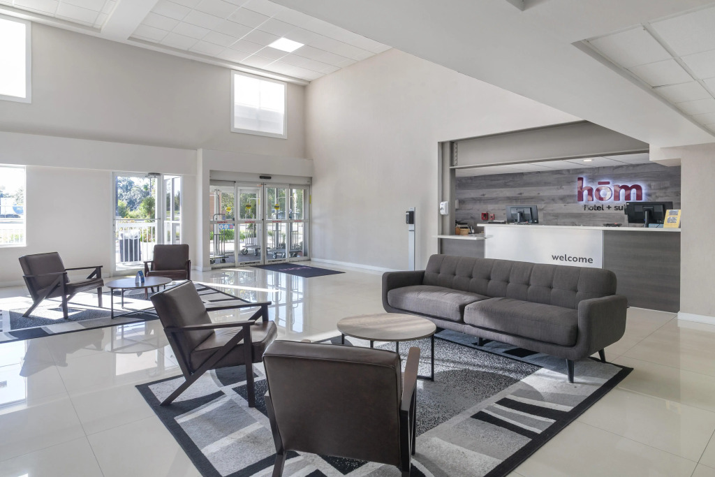 HOM Hotel Gainesville, SureStay Collection by Best Western