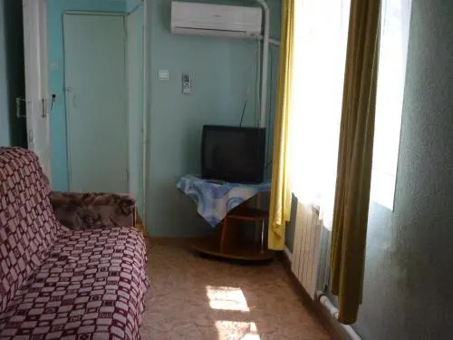 Guest House on Khersonskaya 56A