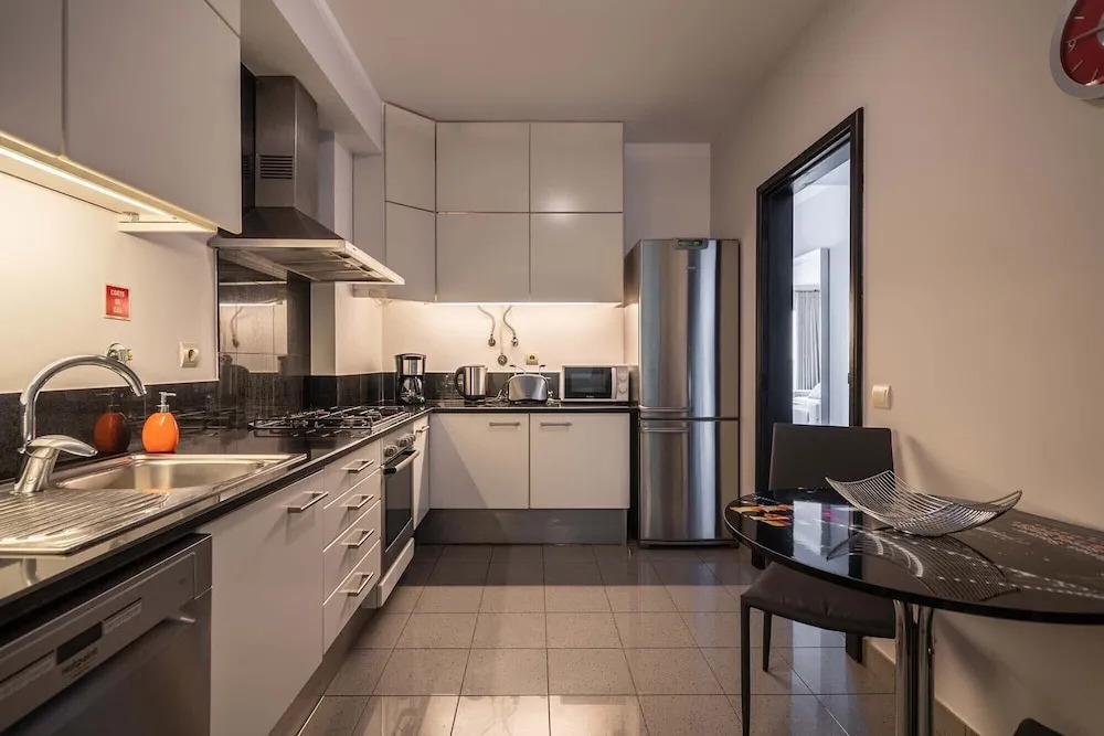 Oceanside Terrace Apartment by Holiday Rental Management