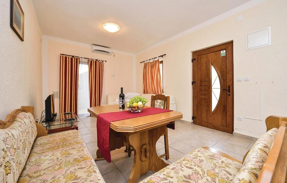 Stunning Apartment in Vir With 1 Bedrooms, Wifi and Outdoor Swimming Pool
