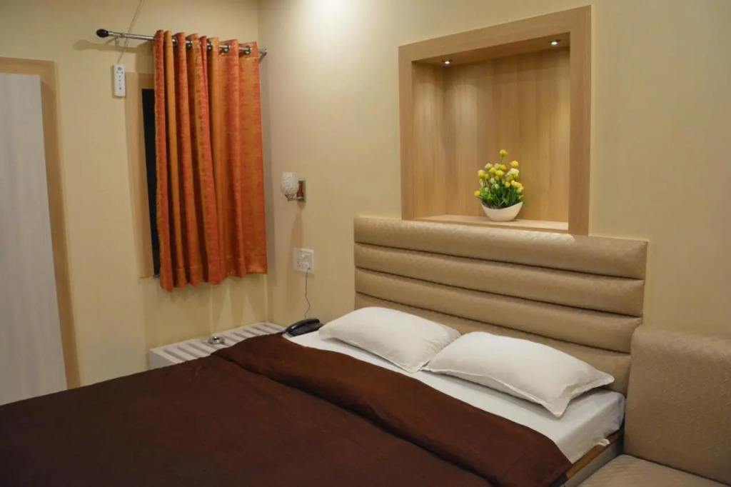 Hotel Prayag