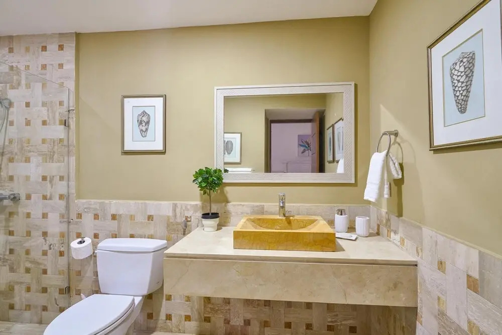 Luxury Beachfront Condo A-101