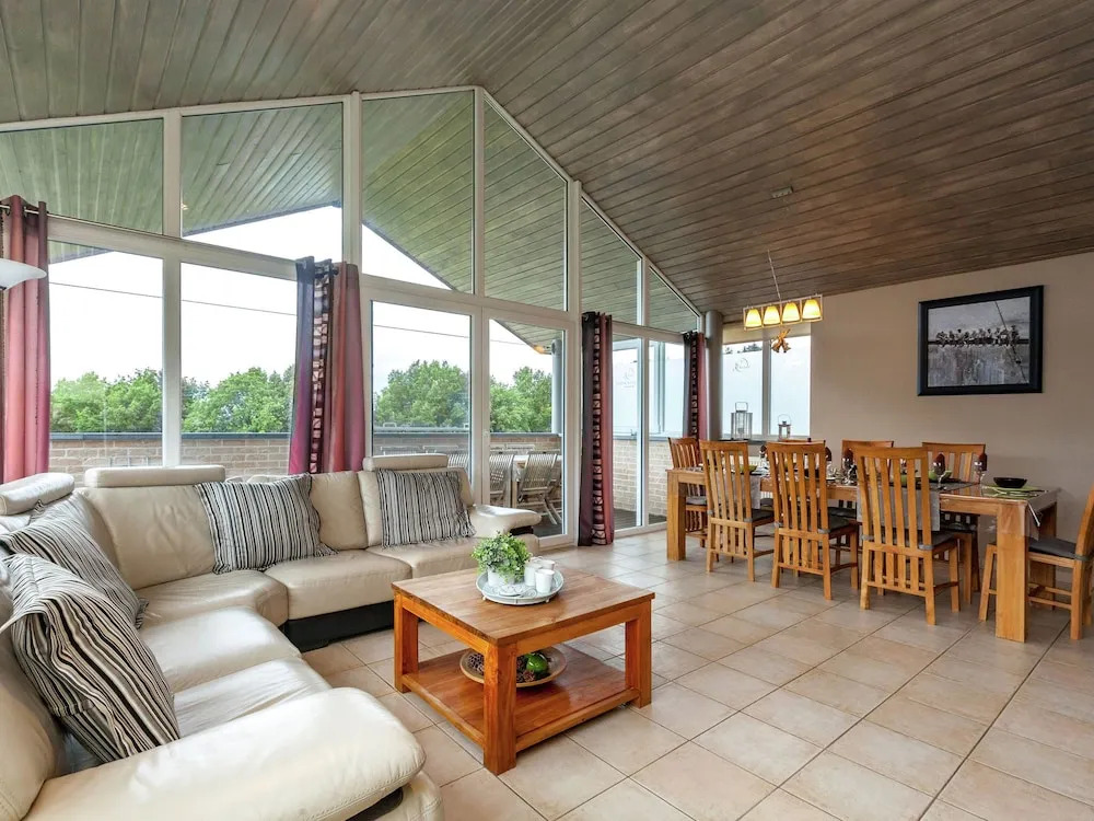 Modern Villa with Indoor Pool & Hot Tub in Malmedy