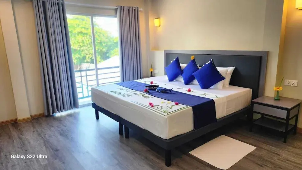 Seaside Dhangethi Inn