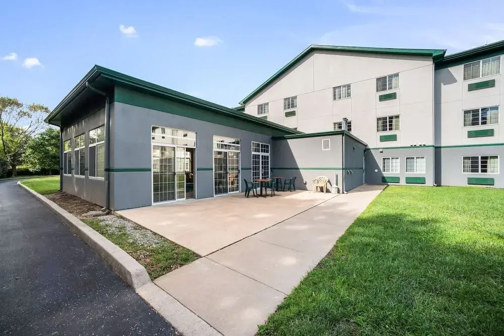 Home Towne Suites O'Fallon