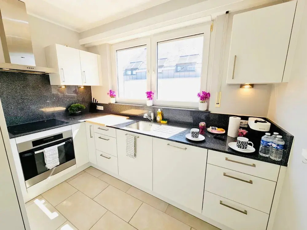 Chic Urban Stay 2BR with parking
