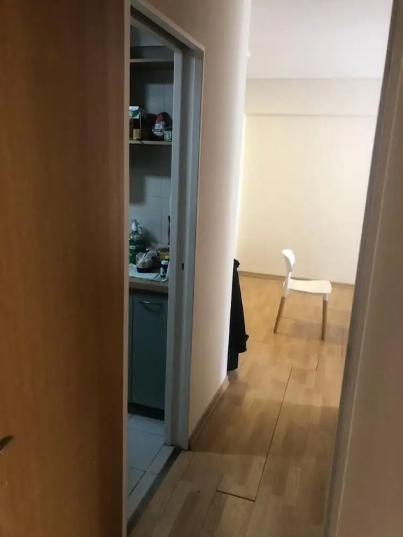 Suites & Studios 7