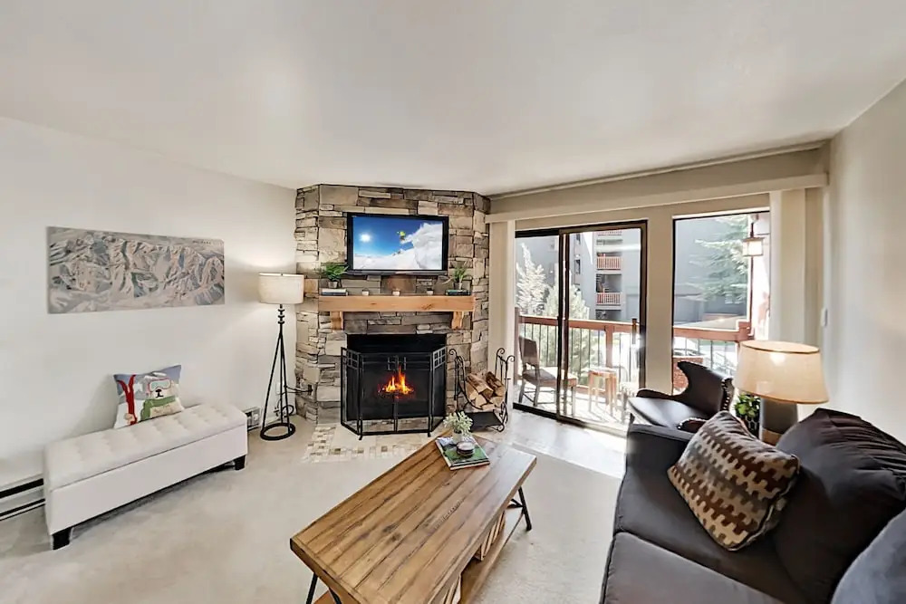 Spacious Modern With Private Saltwater Pool 1 Bedroom Condo