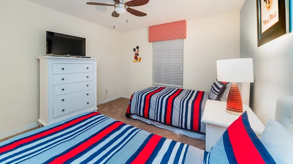 Luxury 4 Bedroom Townhome on Paradise Palms Resort, Orlando Townhome 3237