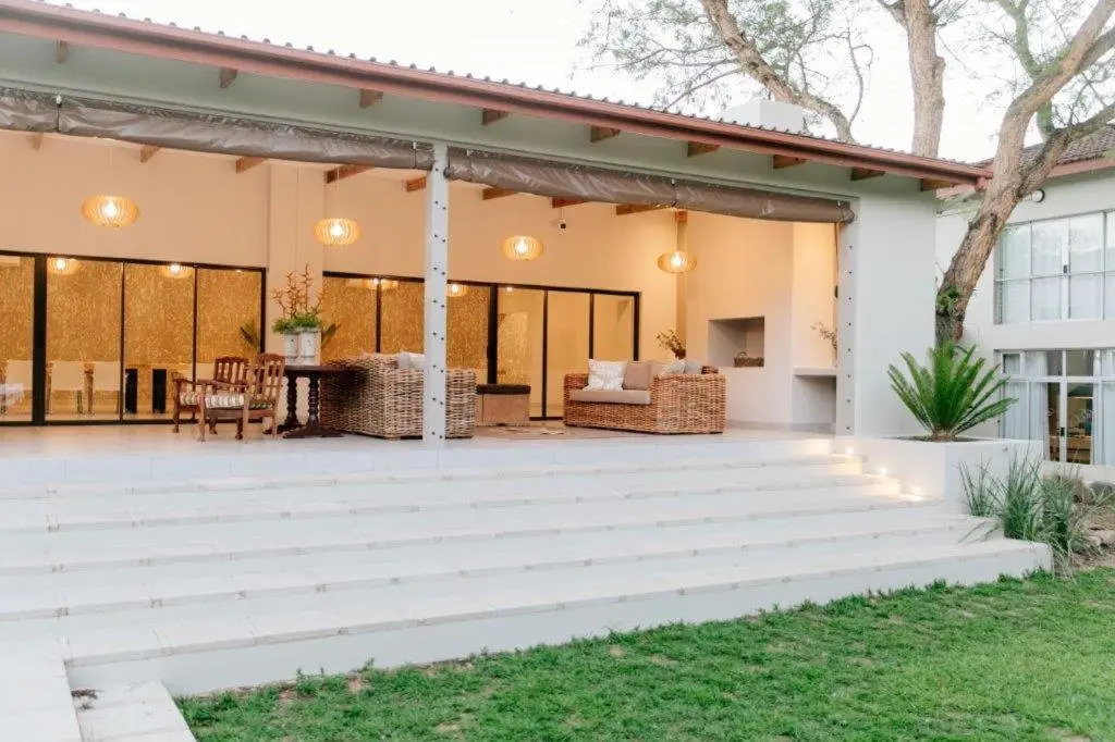 Elegant Lodge & Conference Center