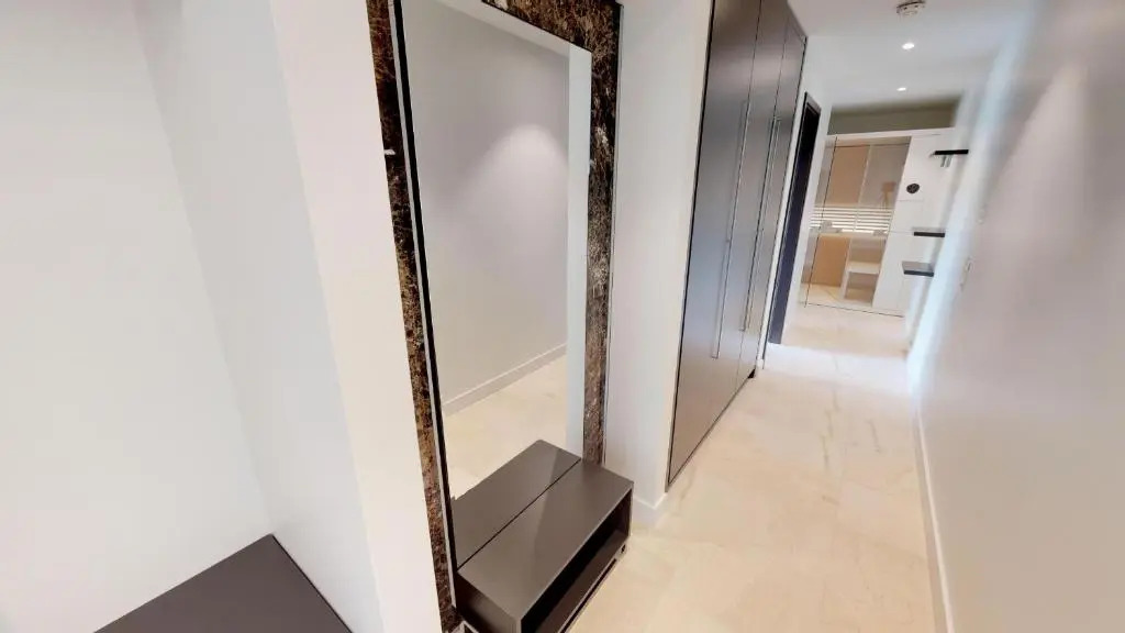 White Pearl Apartment 3.01