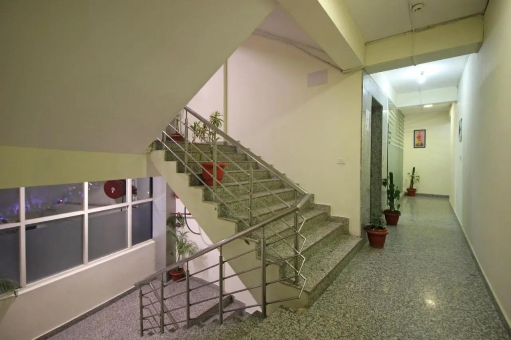 The Metro Star Hotel, Jasol