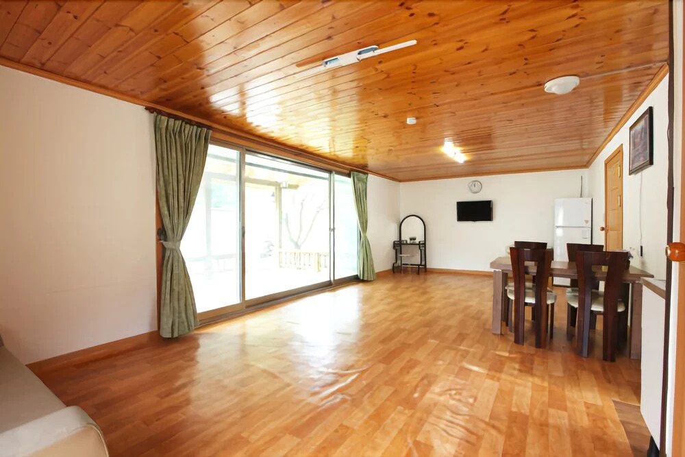 Hongcheon Valley View Pension