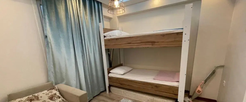 Mutlu Flat