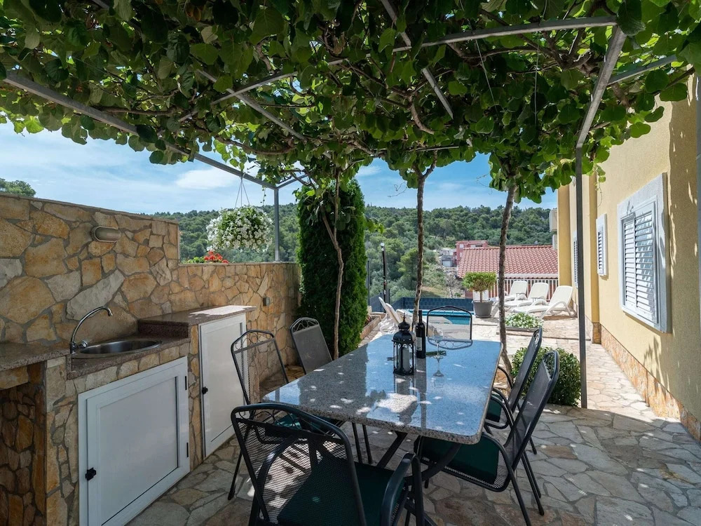 Apartment in Trogir Near the Beach