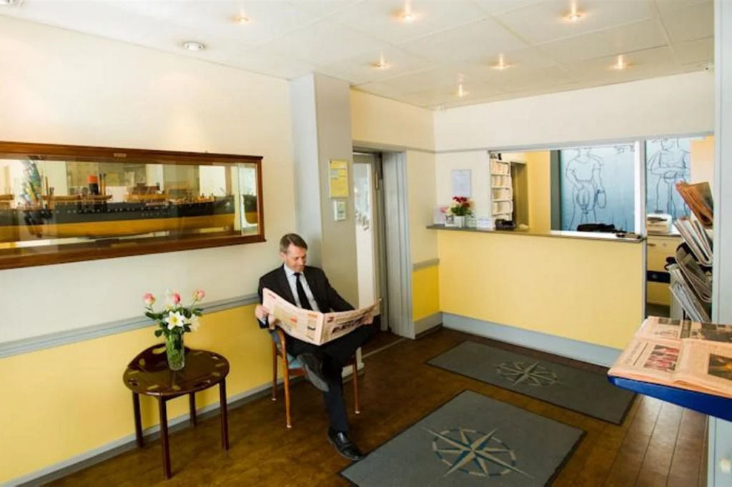 Hotel Maritime