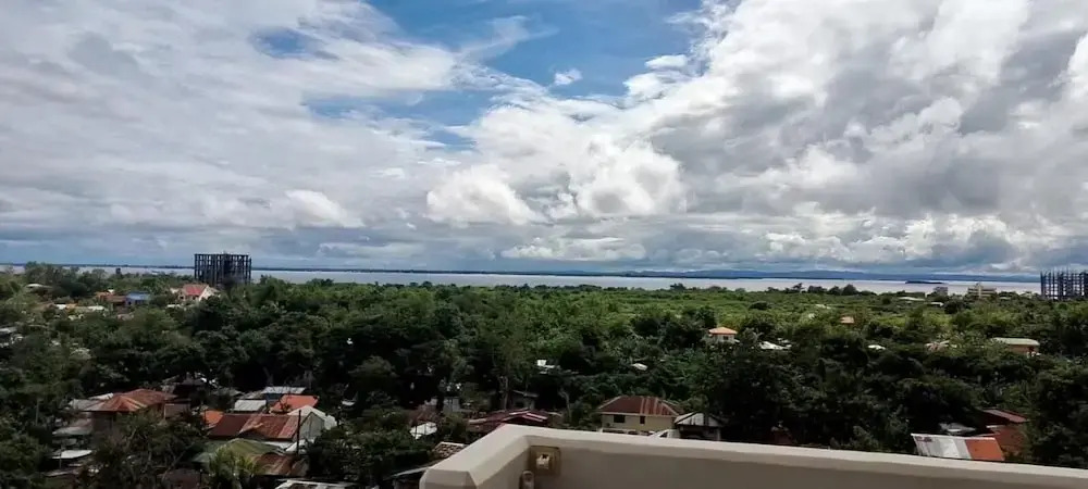 Room in Studio - Luxury Condo-sea View- Near Beach