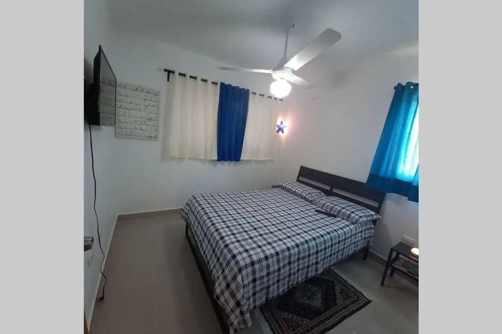 Confortable apartamento de 3 tres habitaciones, con hermosa vista de area verde, ademas de piscinas y juegos infantiles en area recreativa