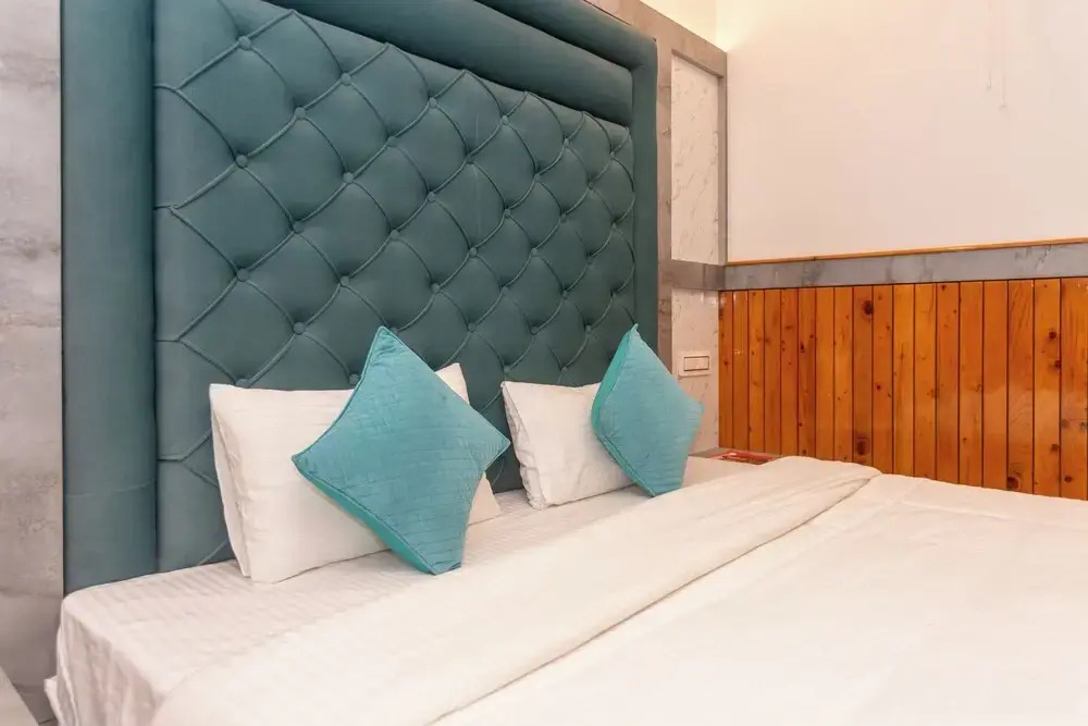Tara Van - Best Mountain View Hotel in Dharamkot