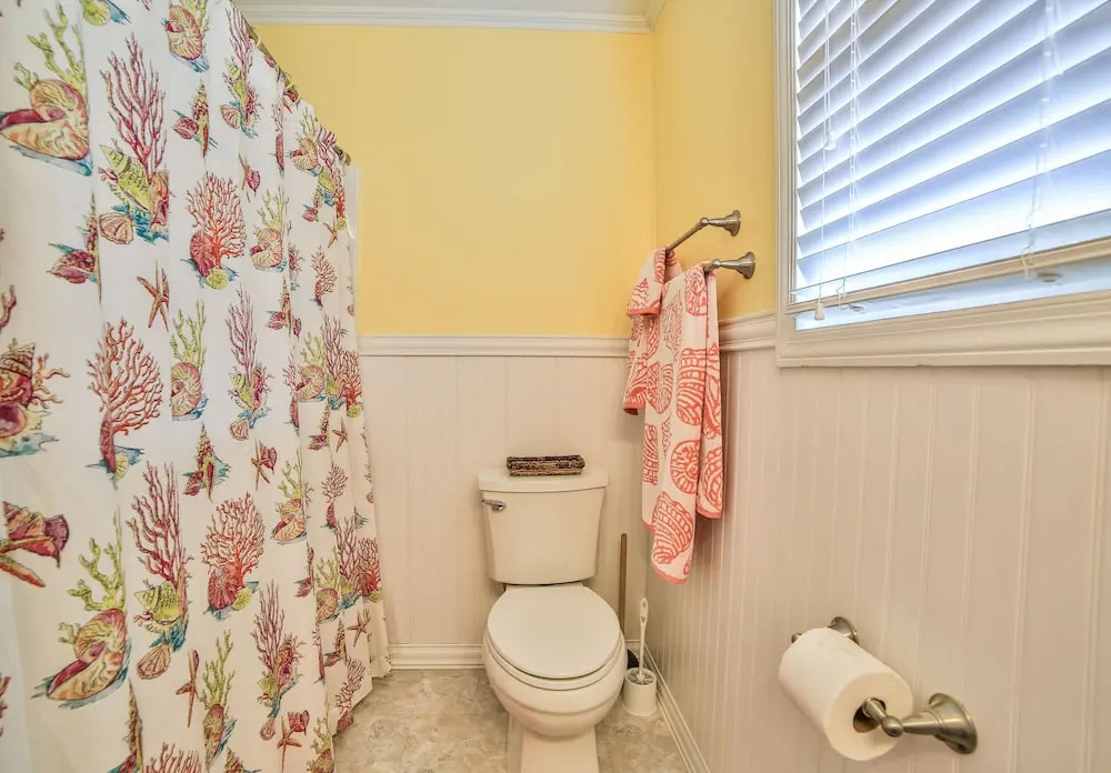 1691 E. Folly Beach - 3 Br Home