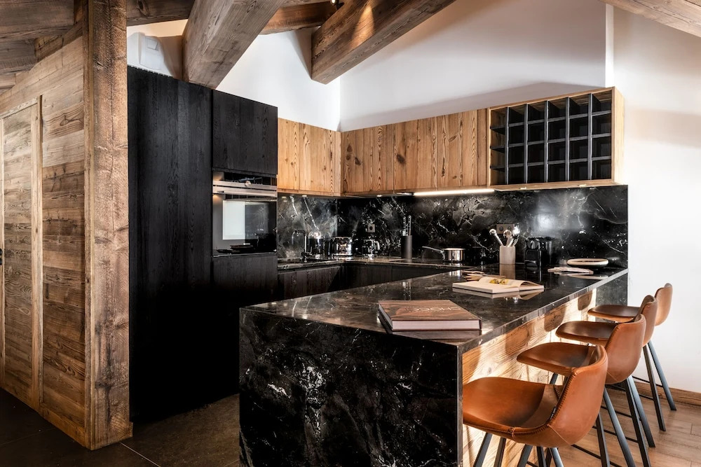 Alaska Lodge by Alpine Resorts