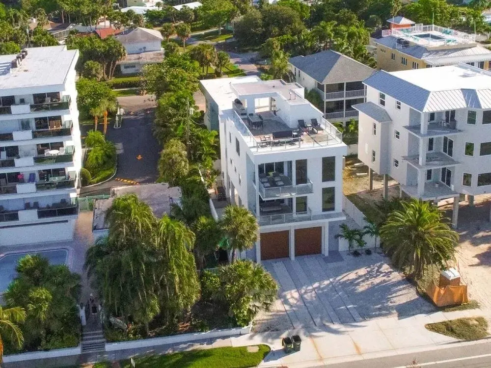 641 Bch Rd The Lookout by Beachside Mgt