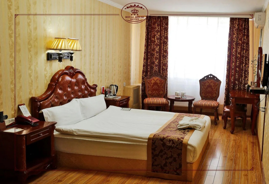 Royal House Hotel