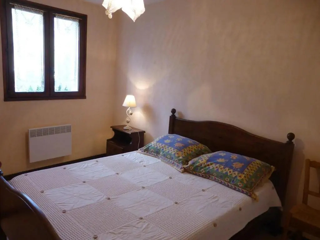 Chalet familial calme pour 7/8 pers, 3 chambres, proche des pistes, bien équipé et animé, 2 étoiles - FR-1-342-212