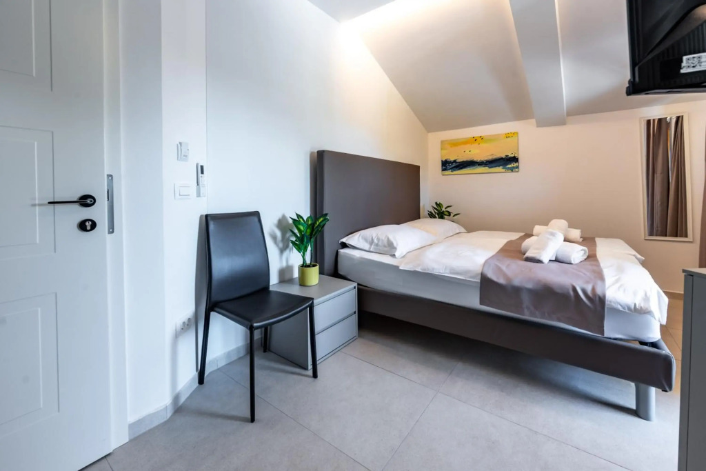 Rooms with free parking