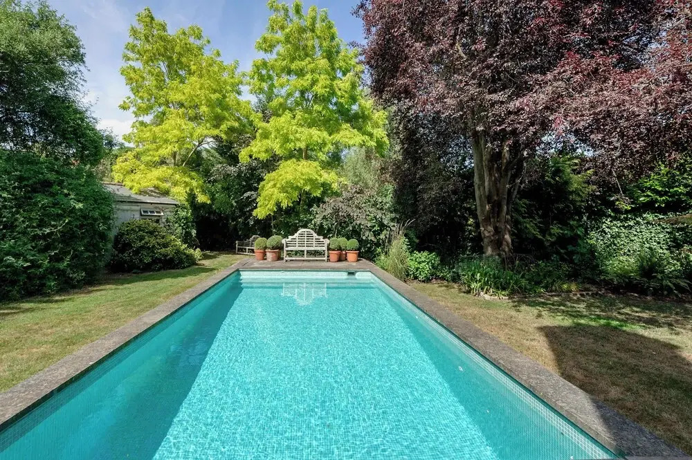 Beautiful Family Home w Garden Pool - Wimbledon