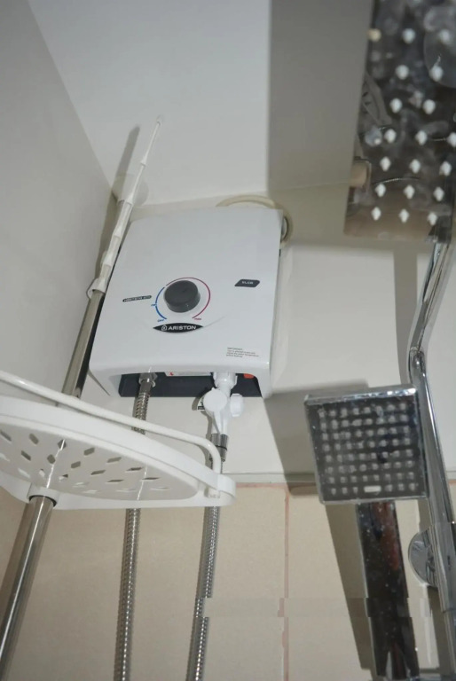 Paranaque SM-Sucat Field Res. Bldg 5, 2/F, 2BR with Balcony
