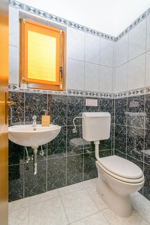 Family-friendly apartments with swimming pool Okrug Gornji, Ciovo - 18827