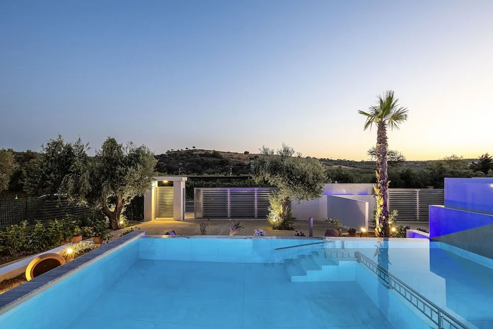 Villa Me - With Private Pool
