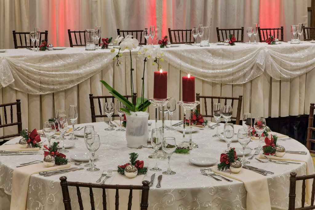 DoubleTree by Hilton Libertyville-Mundelein