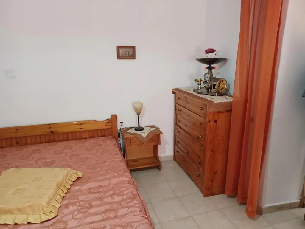 Gintana House