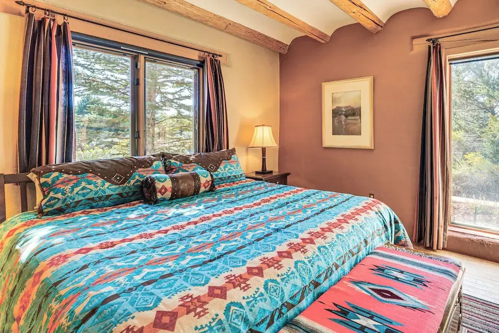 14 Mi to Taos Ski Valley: Mtn-view Gem w/ Patio!