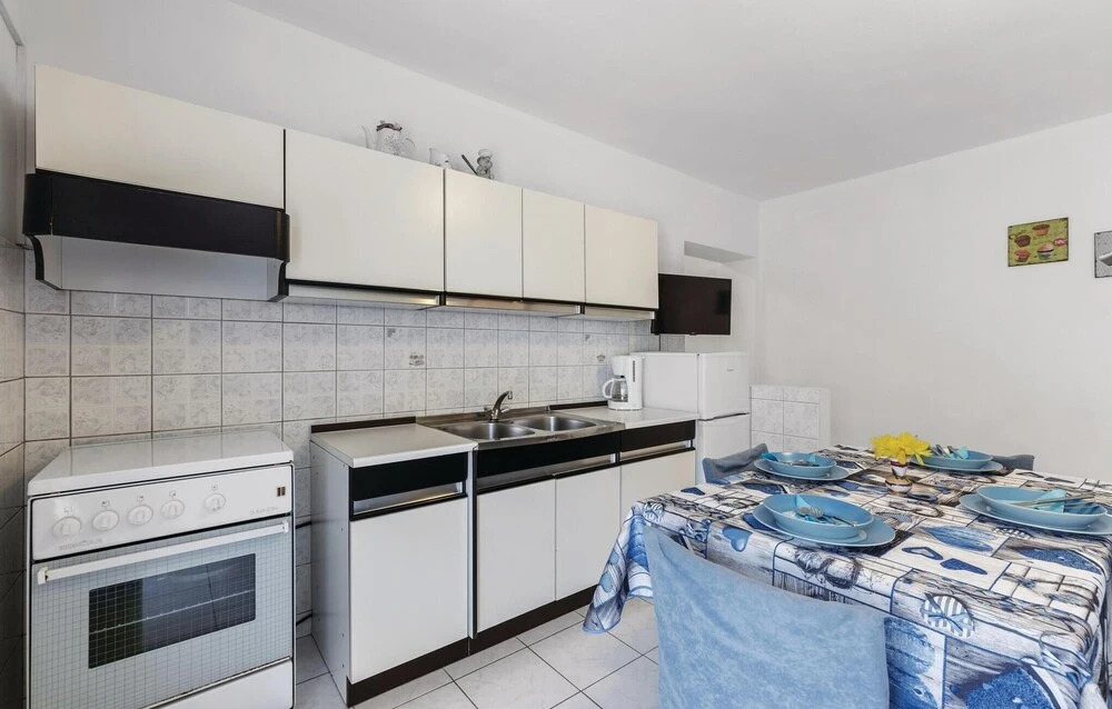 Nice Home in Medulin With Wifi and 2 Bedrooms