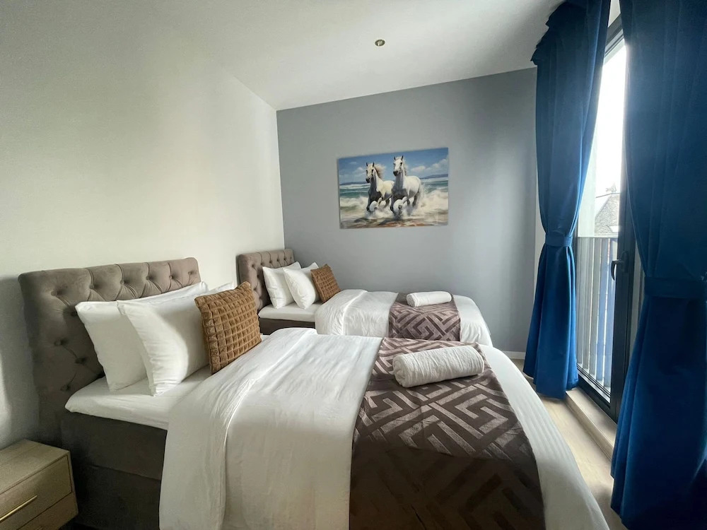 One Lux Stay Near Antwerp Central - 2 Bedroom 1 5 Bathroom