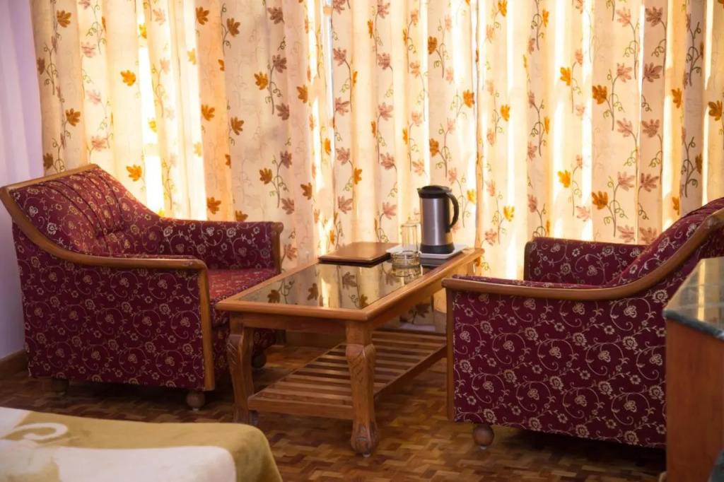 Hotel Satkar Residency - Riverside Old Manali