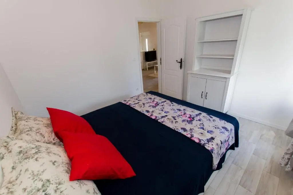 Summer Apartment