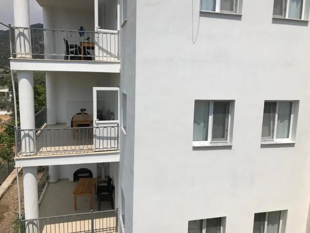 Manzara House