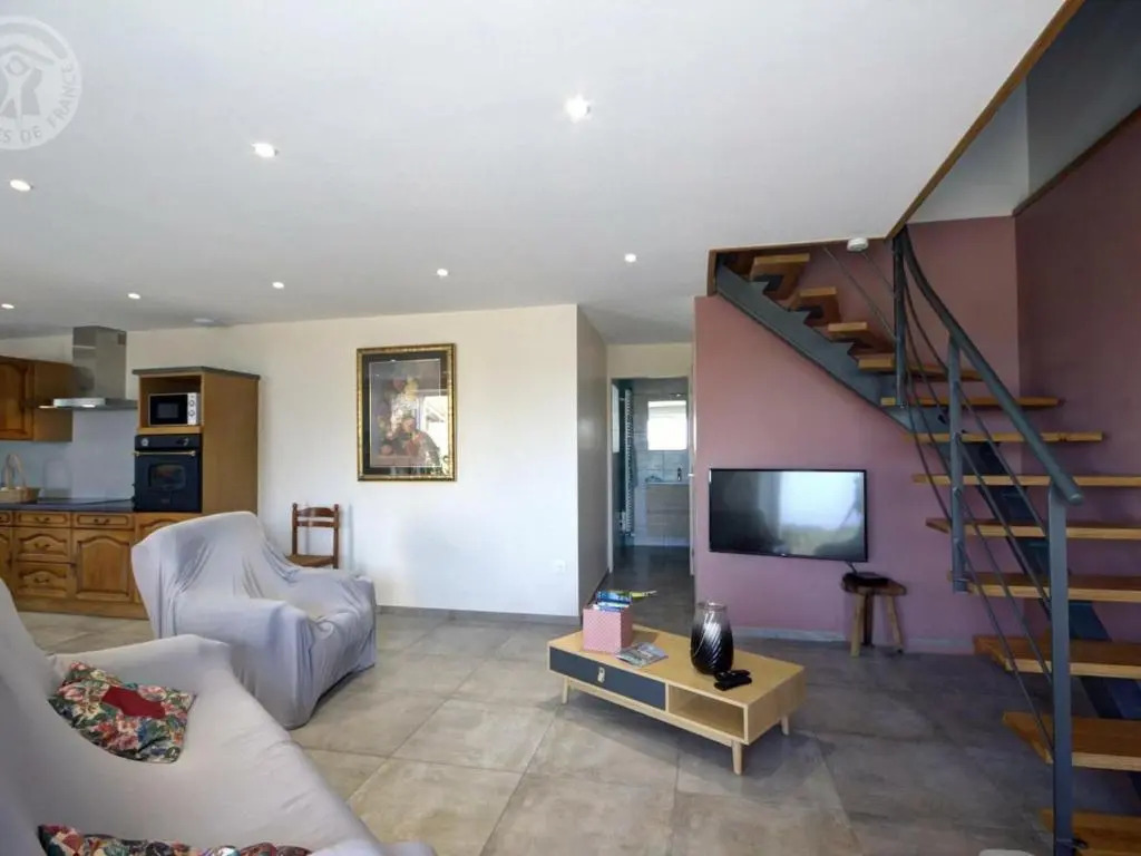 Maison de vacances rénovée pour 10 pers. avec fibre internet, terrasses et cour privative - FR-1-496-215